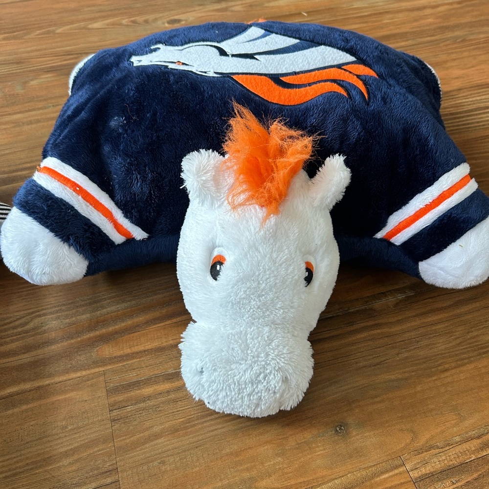 Gently used Broncos Pet Pillow for your FOOTBALL season 🏈🏈🏈🏈